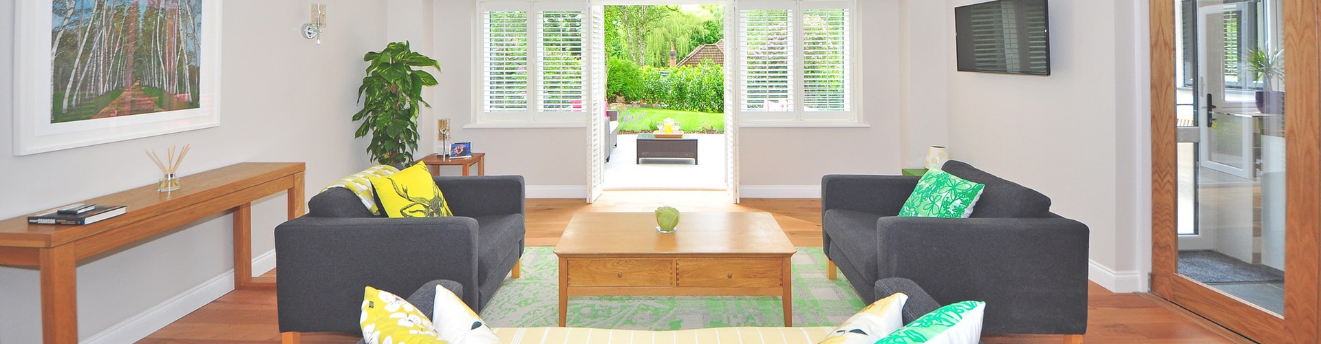 Home estate living door